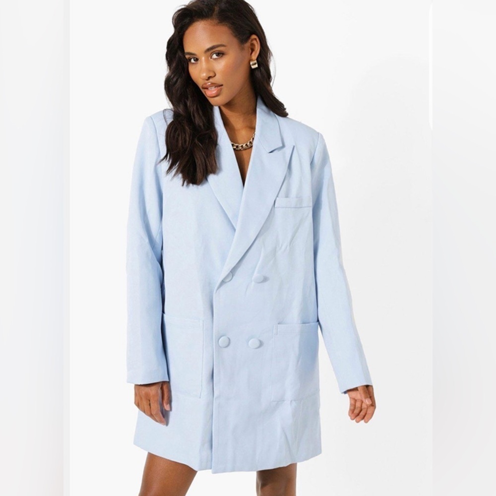 BOOHOO
OVERSIZED BOXY BLAZER DRESS
